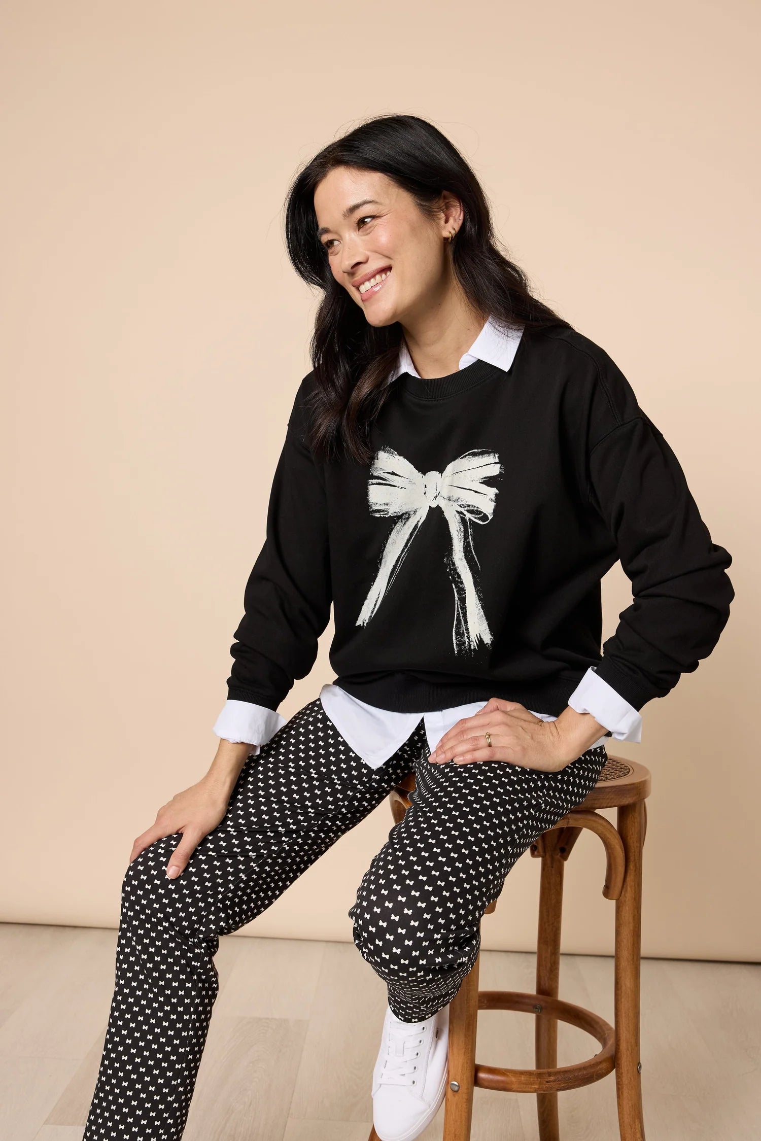 Pretty Bow Sweatshirt