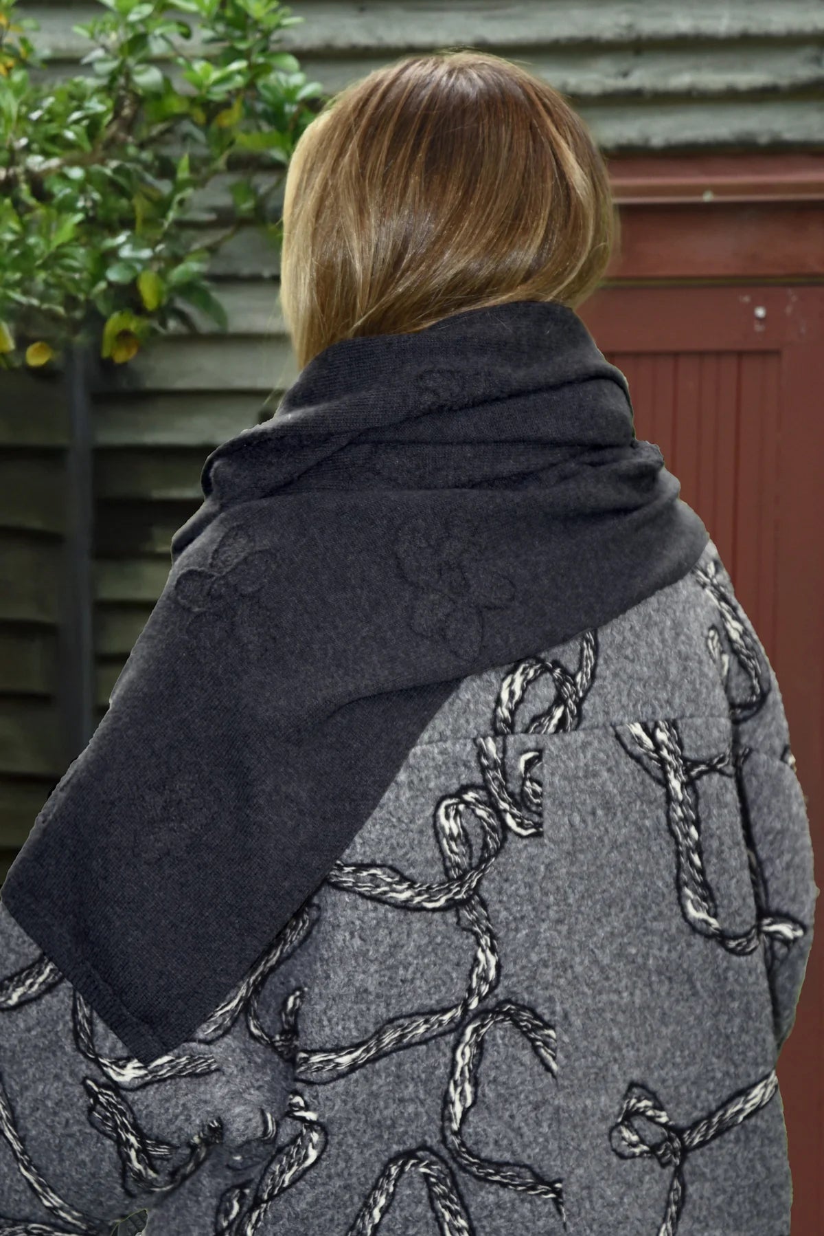 Wrap Around Scarf Black