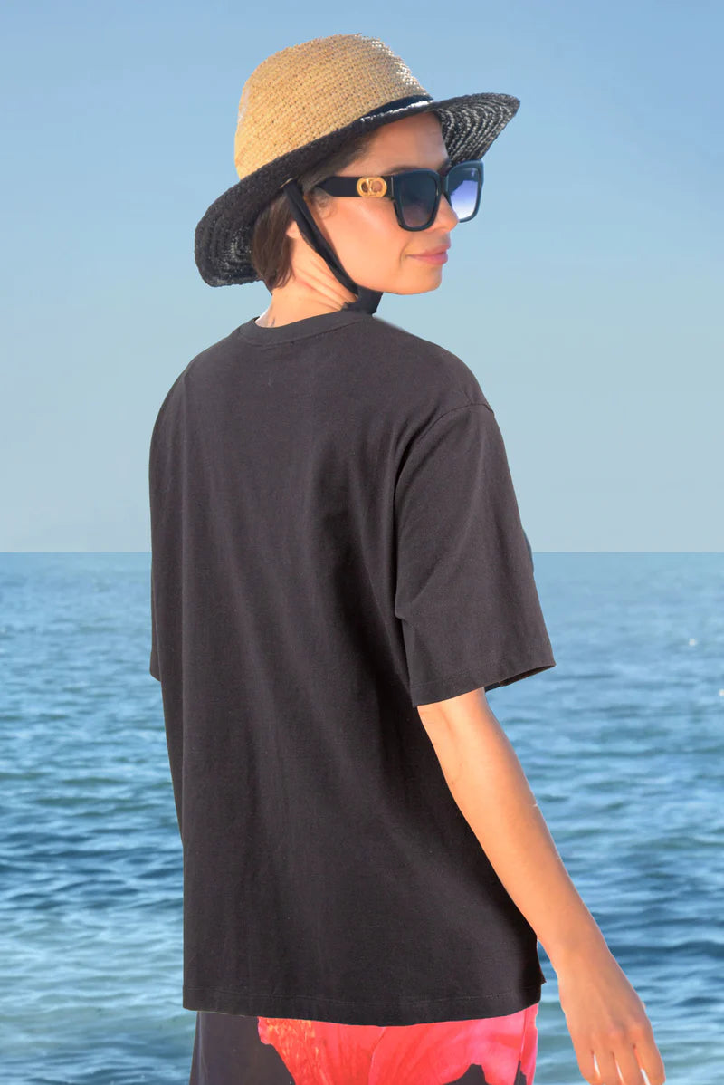 Hibiscus Of the Time T-shirt Black