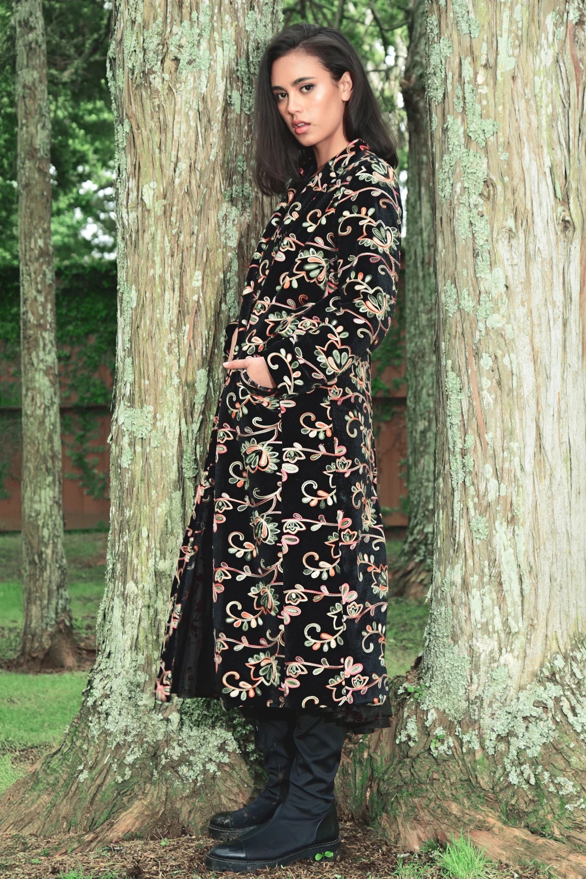 Long Night Coat Leaf Embroidery