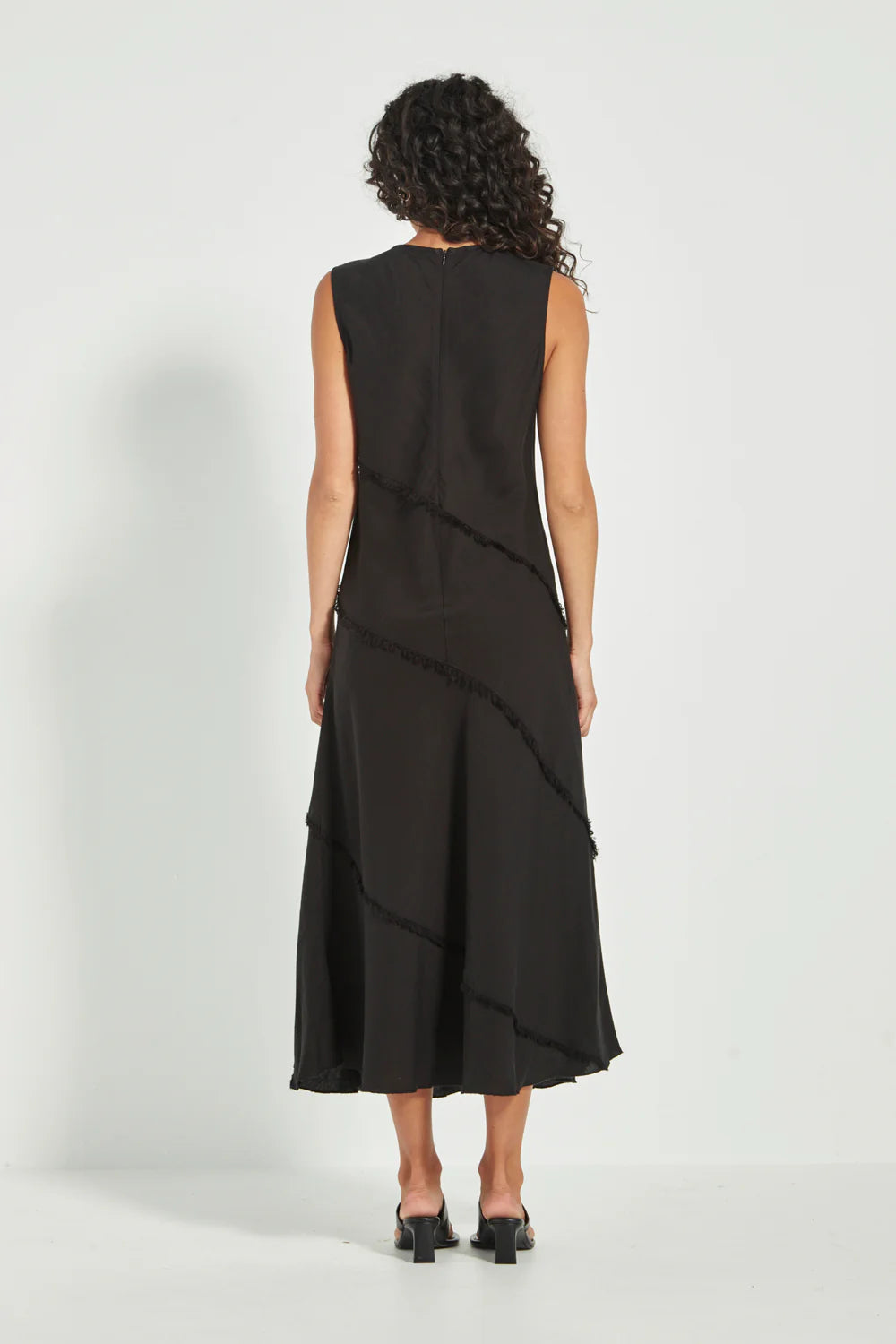 Elle Dress Black