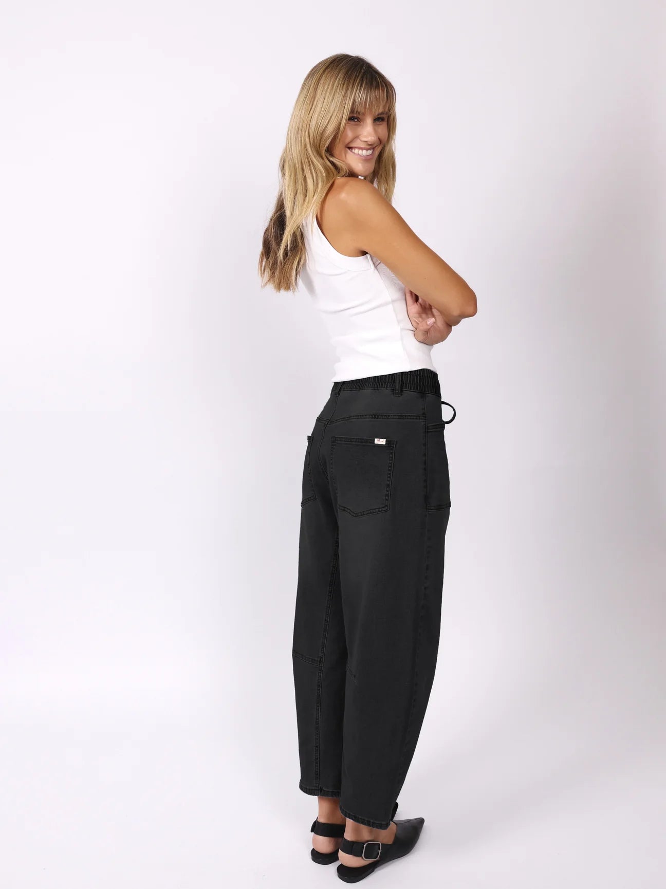 Leo Barrel Jean Black