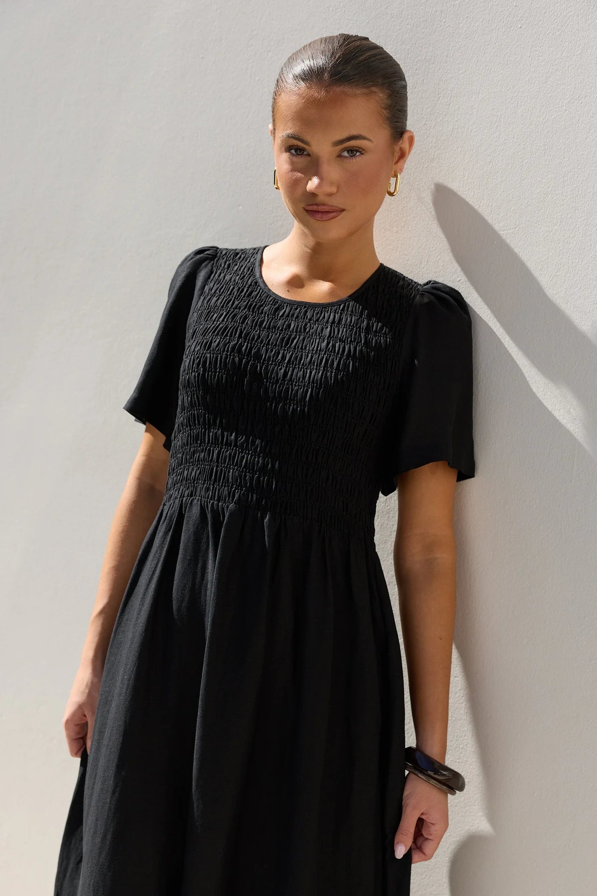 Wren Black Linen Blend SS Shirred Bodice Midi Dress