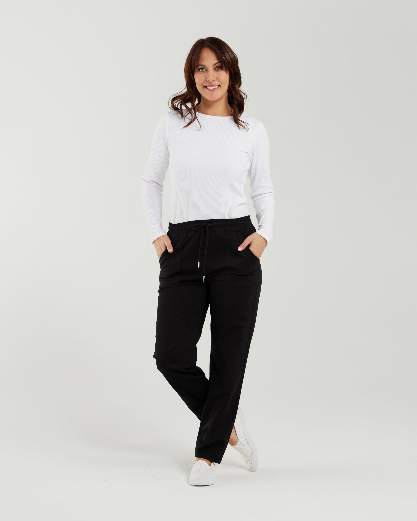 Viny Pant Black