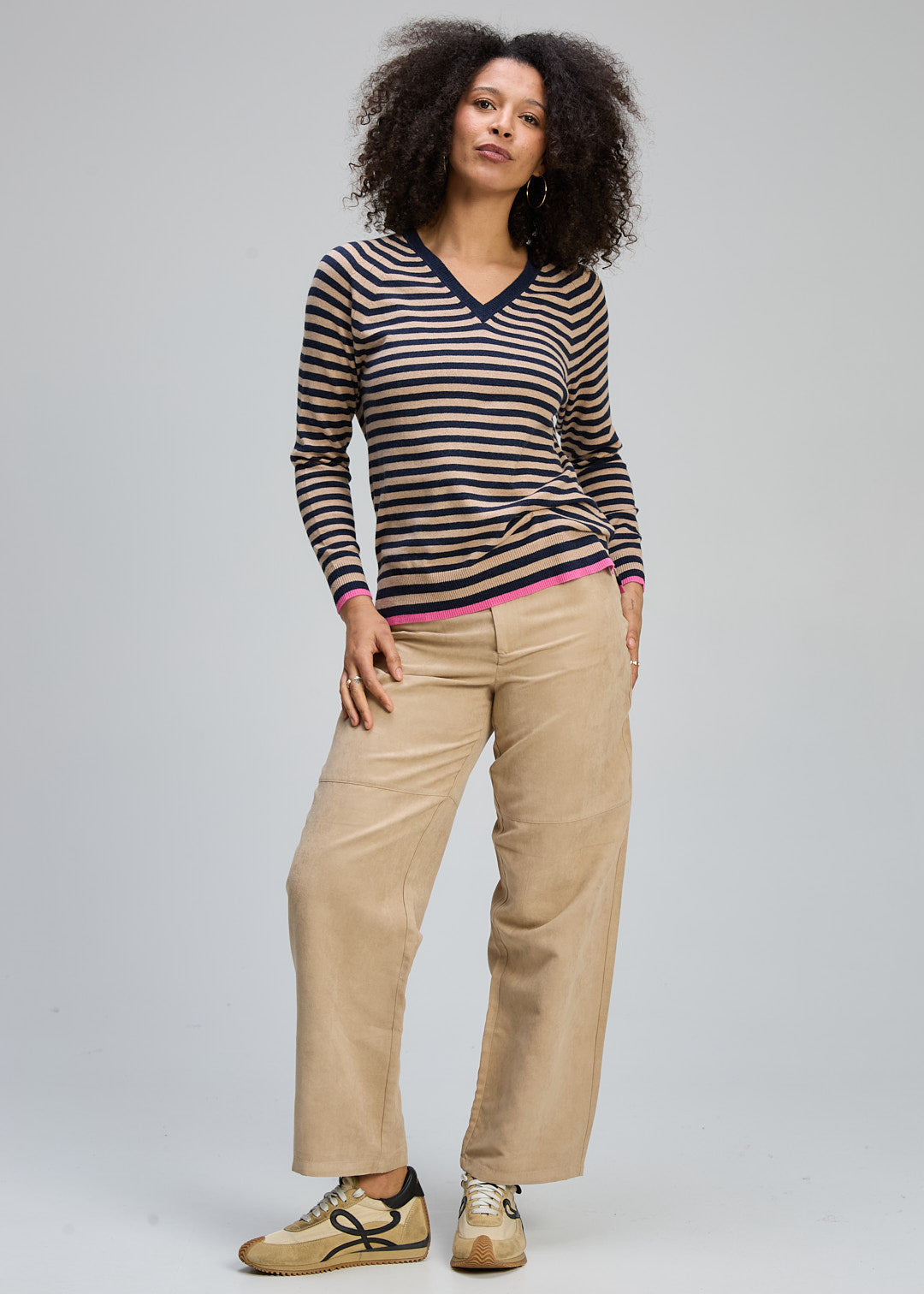 Stripe V Essential DK Denim