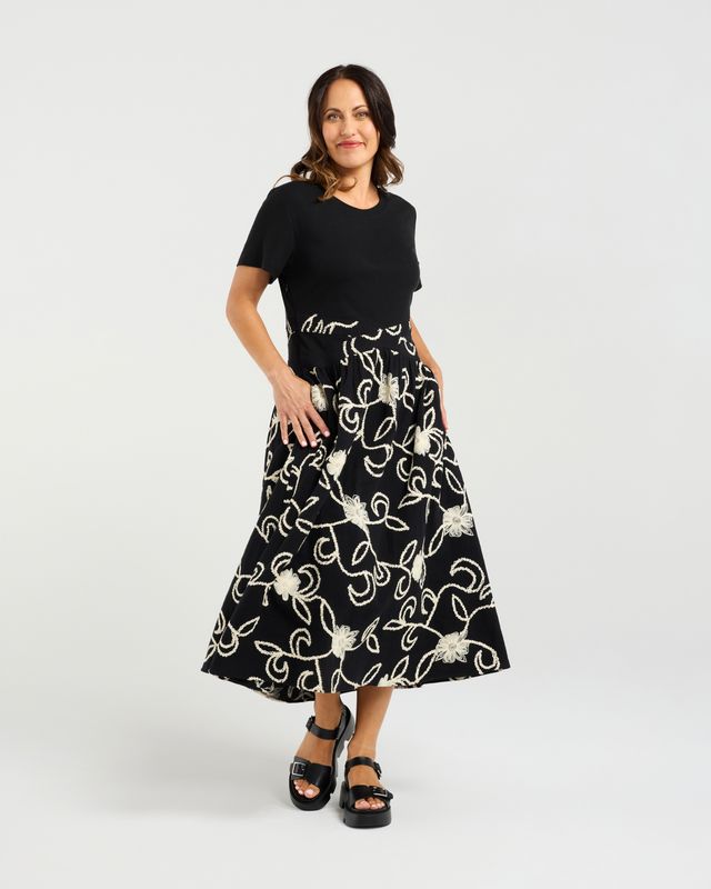 Delilah Dress Black/Folk