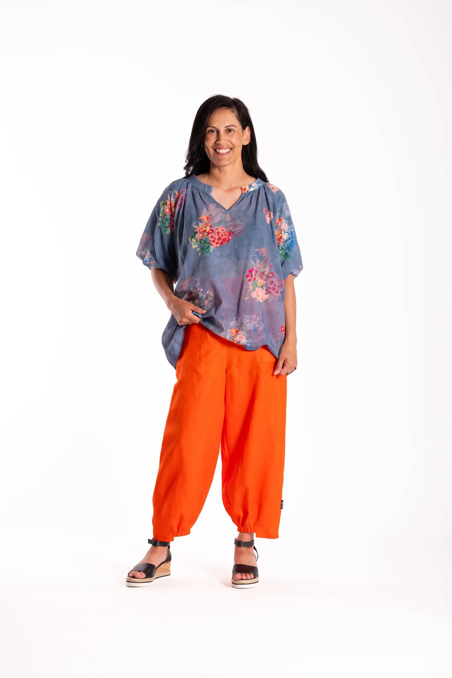 Julie Top Moody Blooms