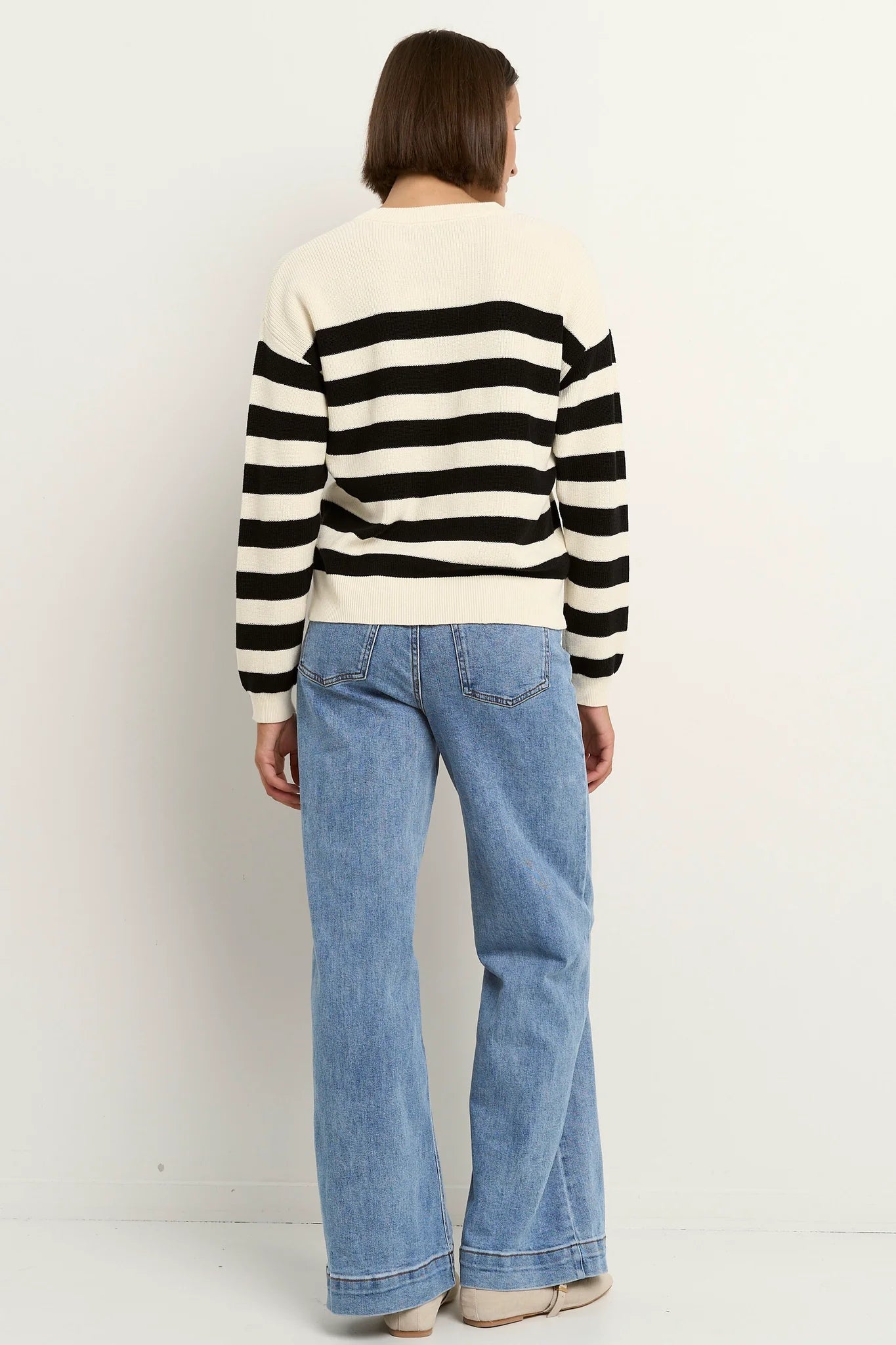 Adjacent Black Stripe Knit