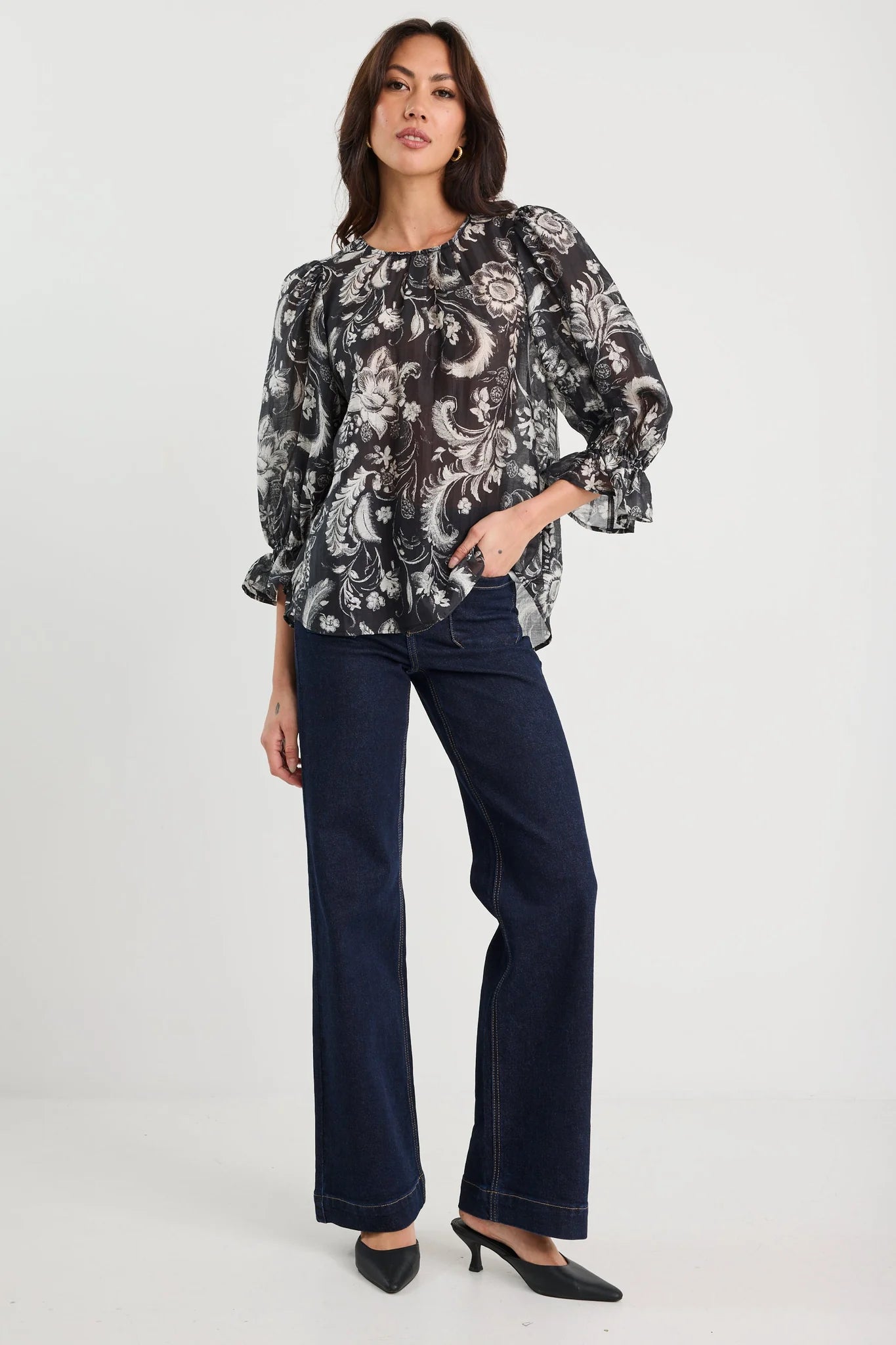 Briefly black scrolling foliage frill sleeve crew neck top