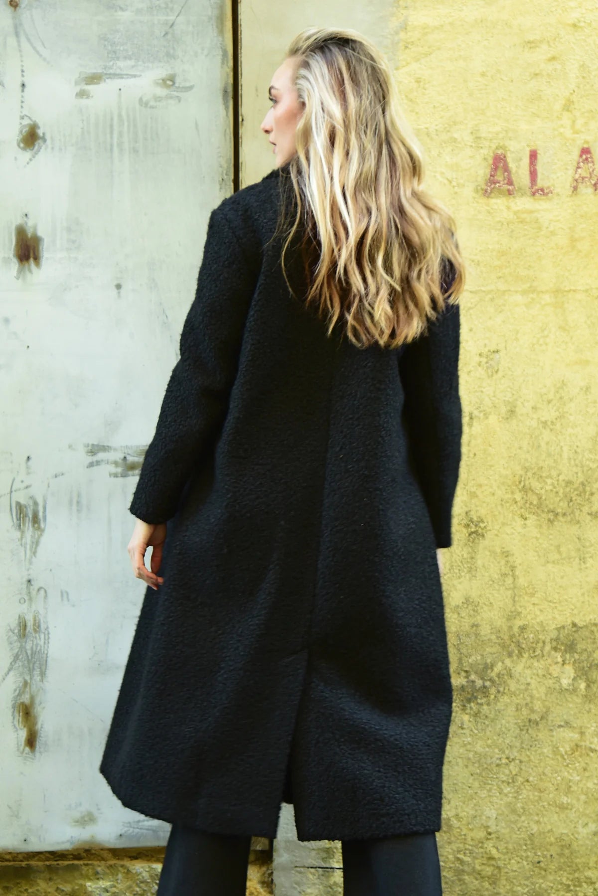Act The Coat Black