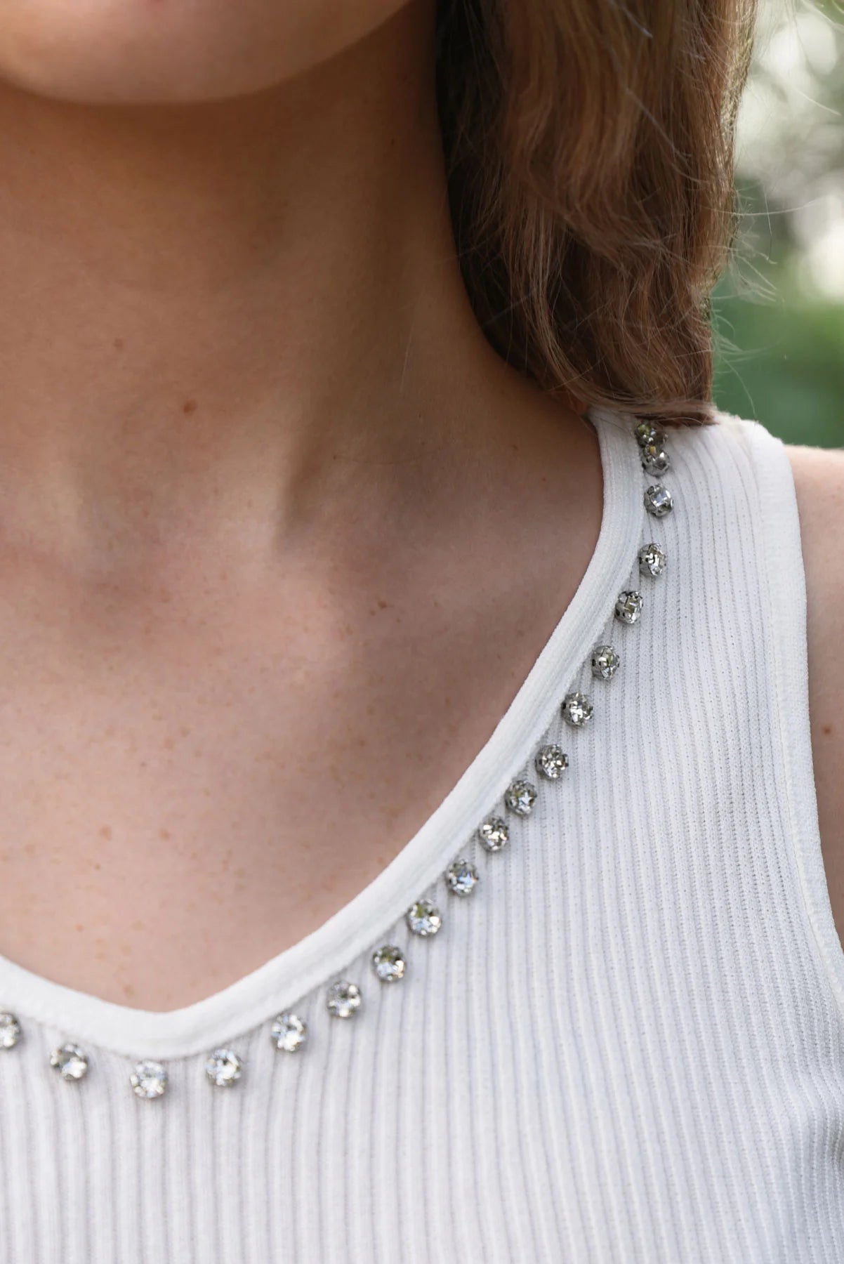 Glisten Up Tank White