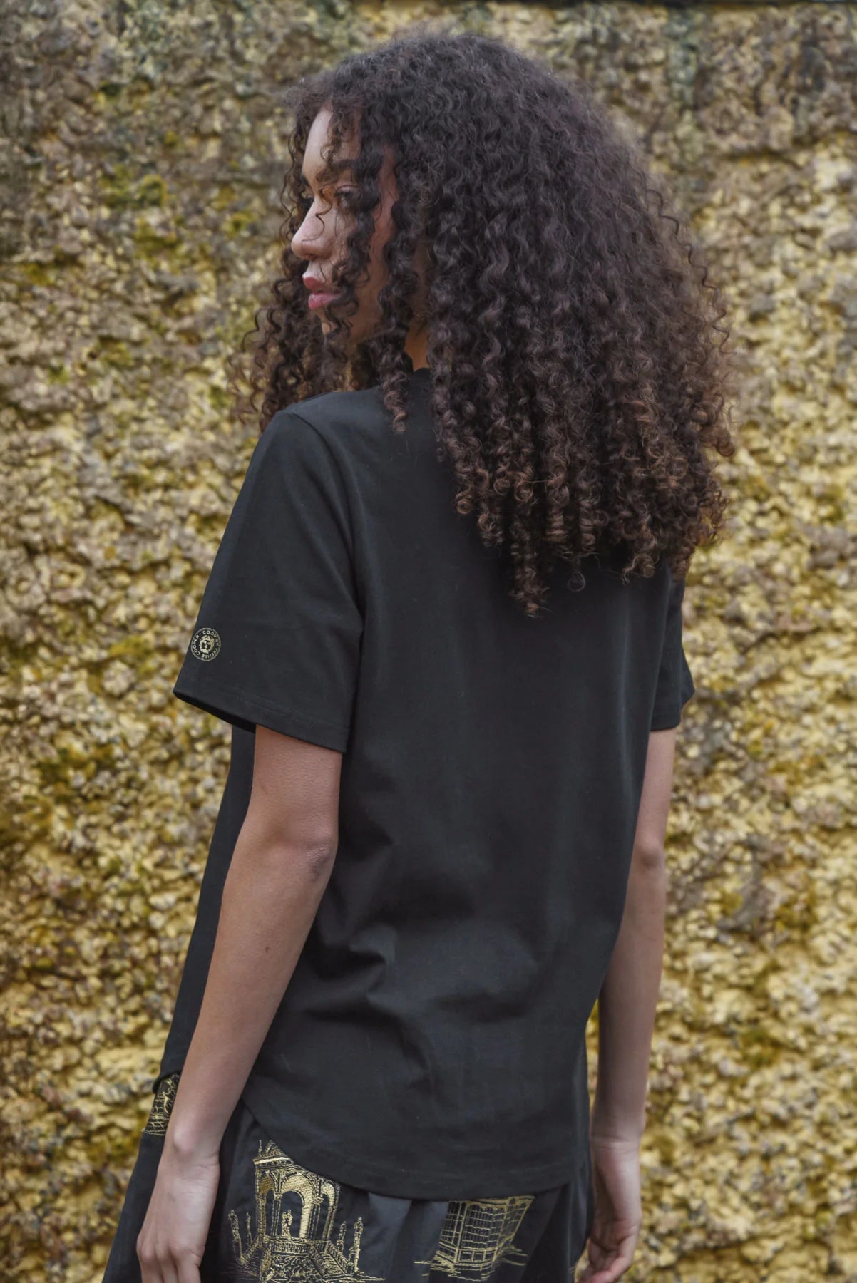 Fountain Of Sparkle T-Shirt Black