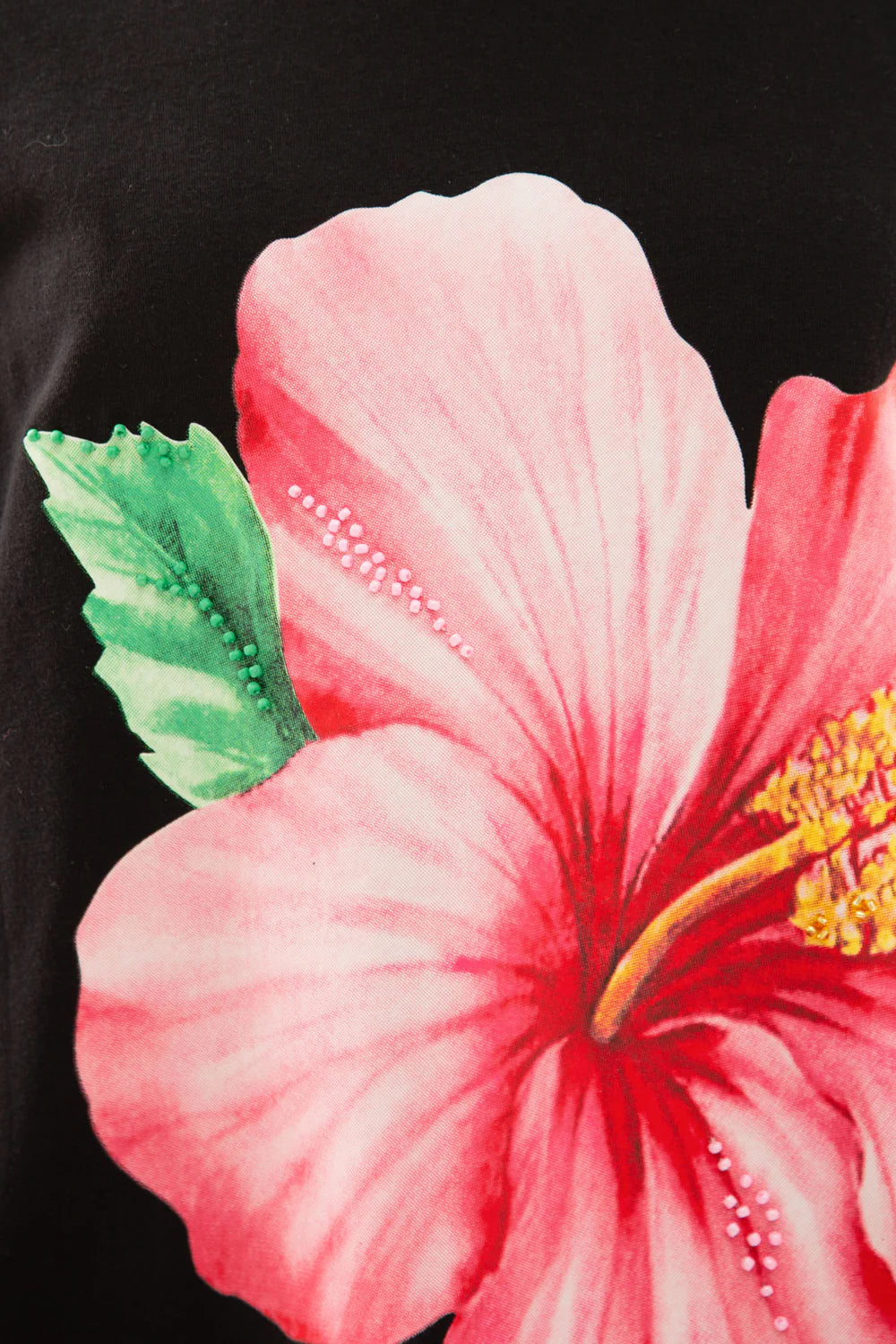 Hibiscus Of the Time T-shirt Black