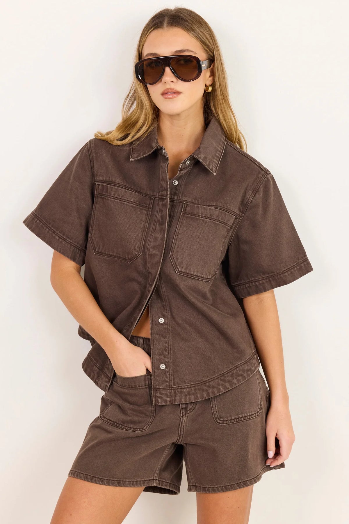 Significant mocha pocket front shorts