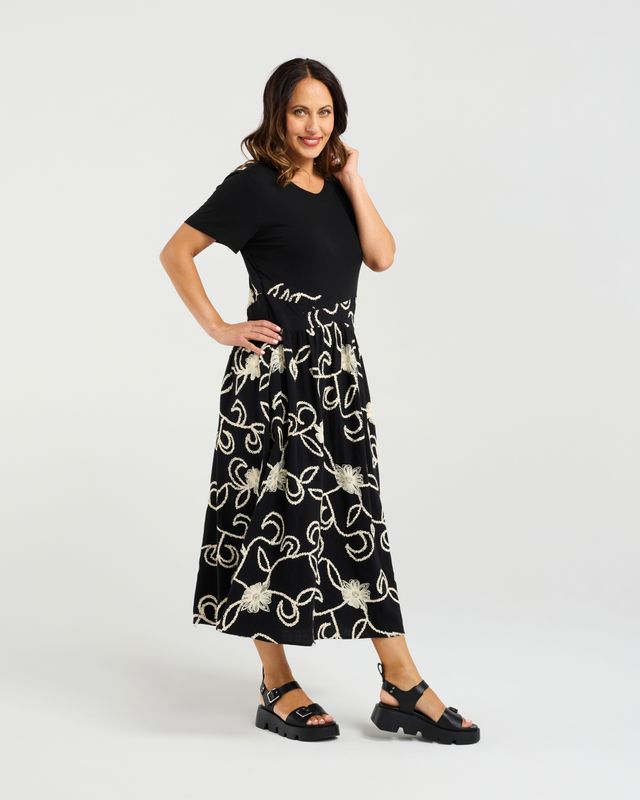 Delilah Dress Black/Folk