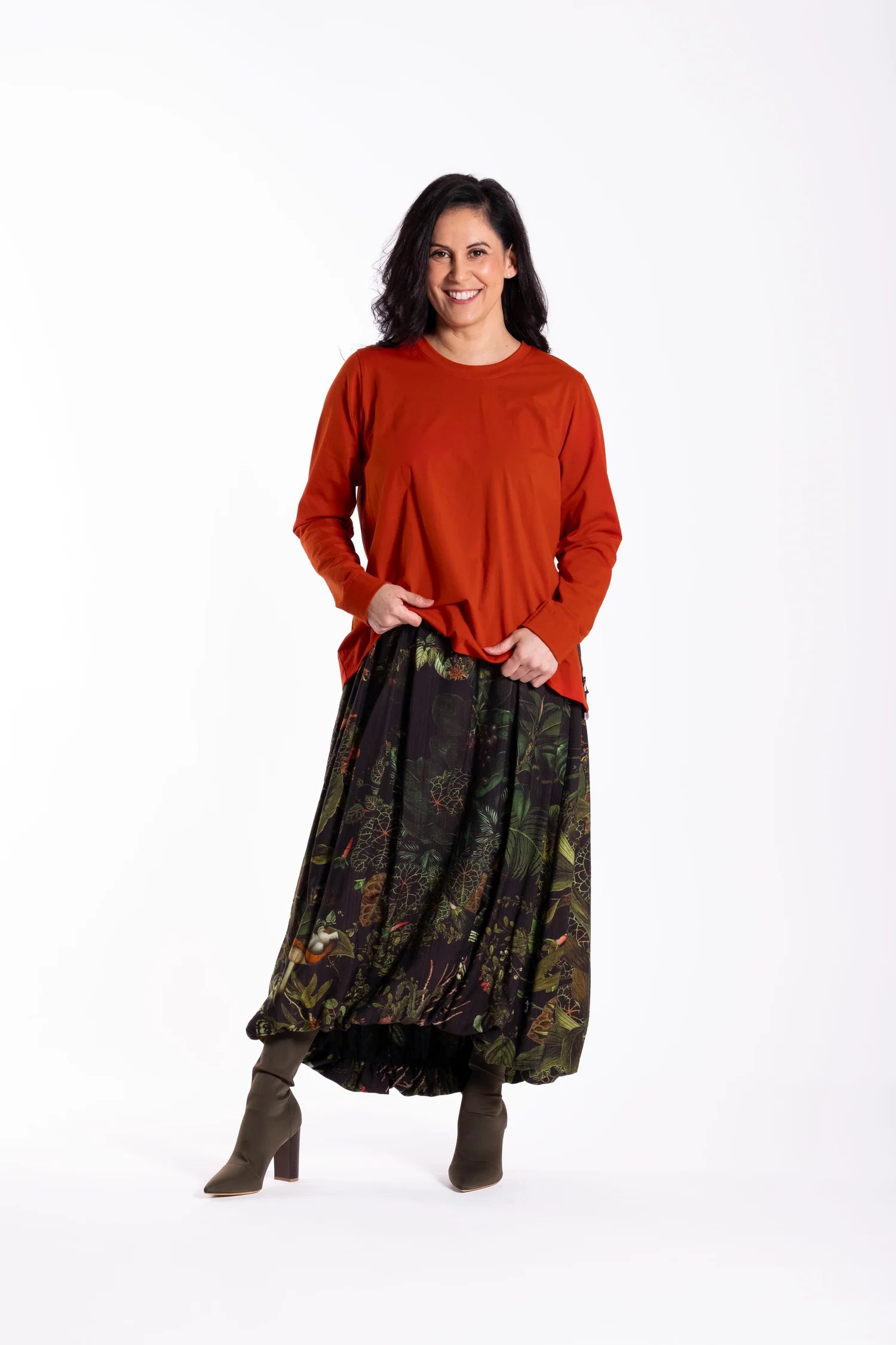 Gallery Skirt Green Foliage