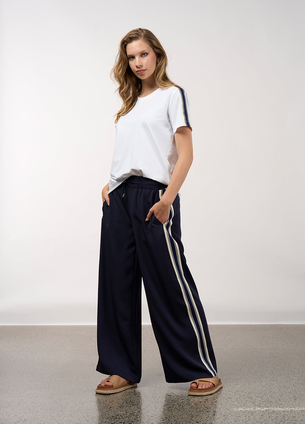 Linear Pant Navy