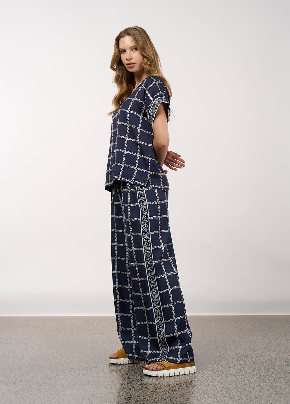 Lyrical Pant Navy bone