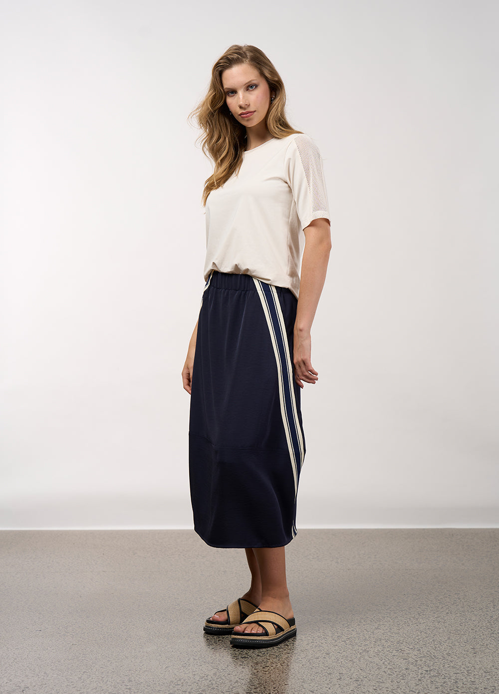 Linear Skirt Navy