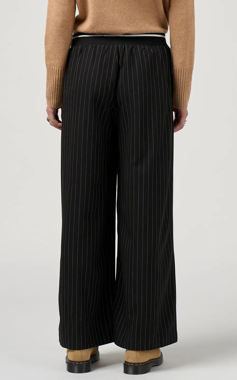 Trax Pant Black