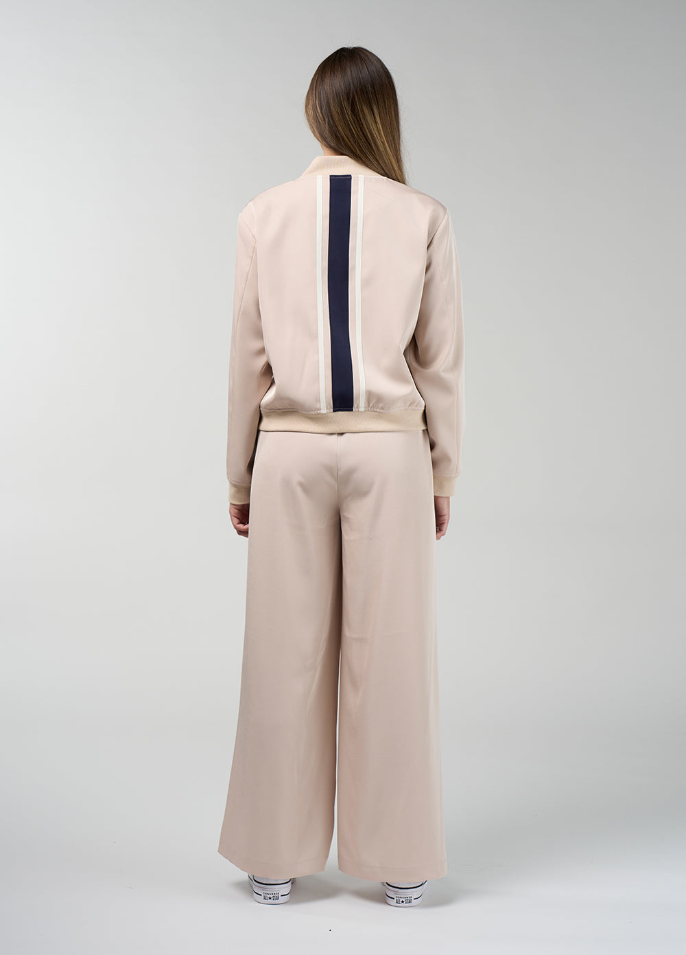 Contour jacket stone