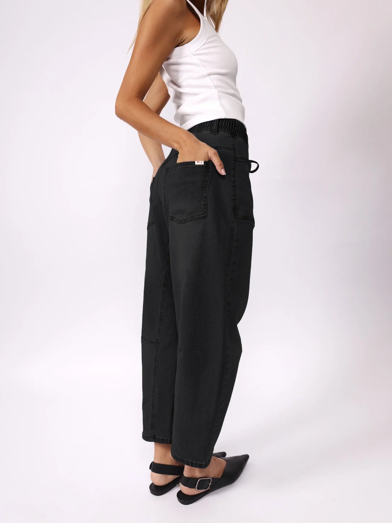 Leo Barrel Jean Black