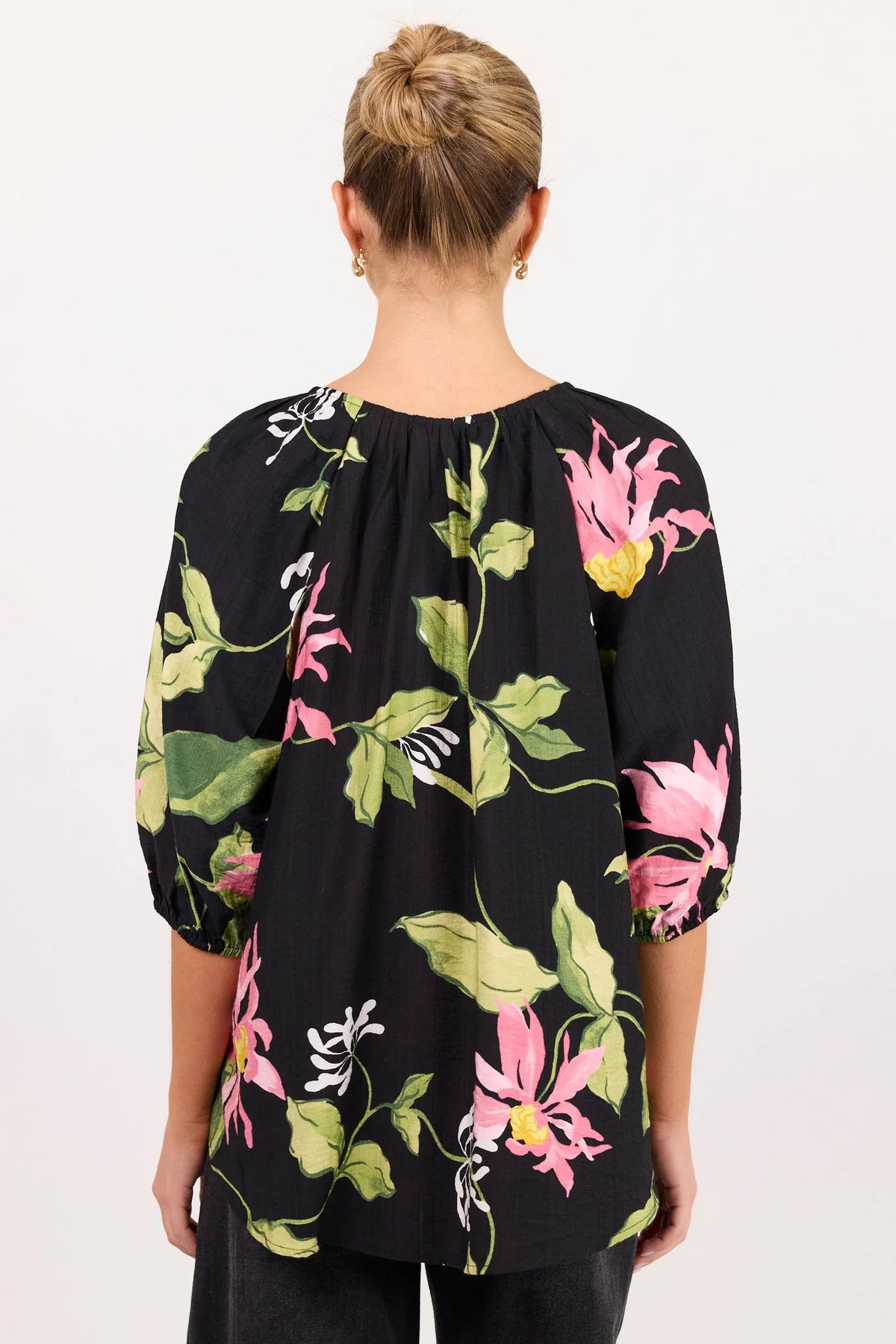 Refine Black Blush Floral Pintuck Front Mid Sleeve Top