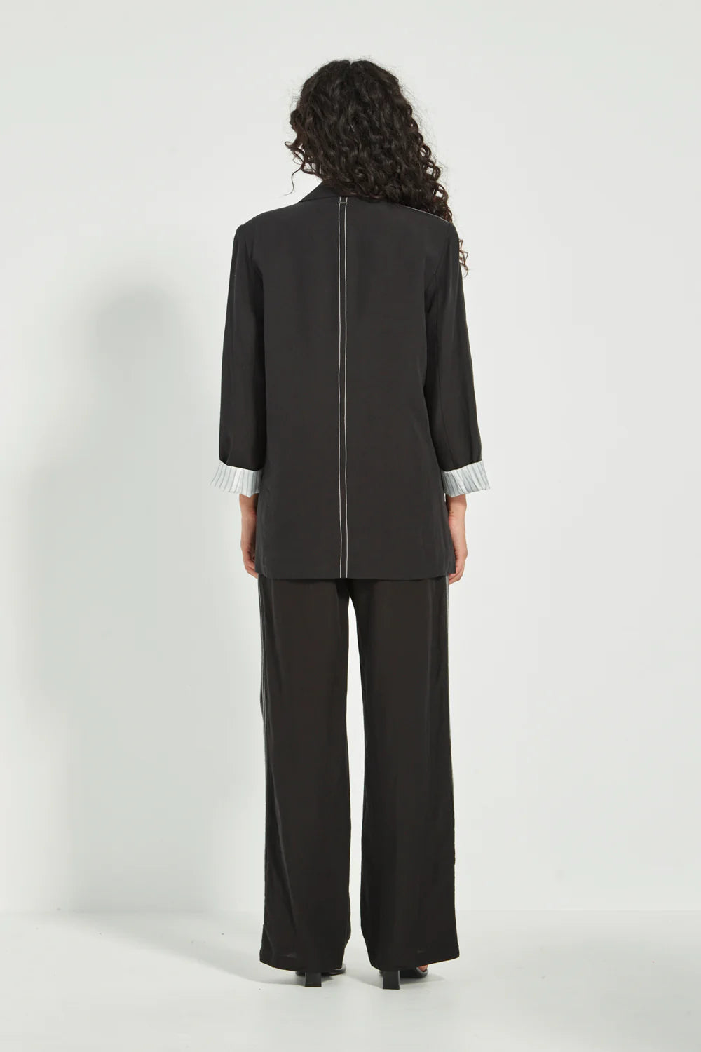 Yara Blazer Black