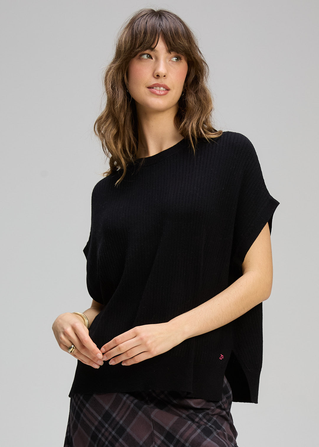 Sleeveless Crew  Black