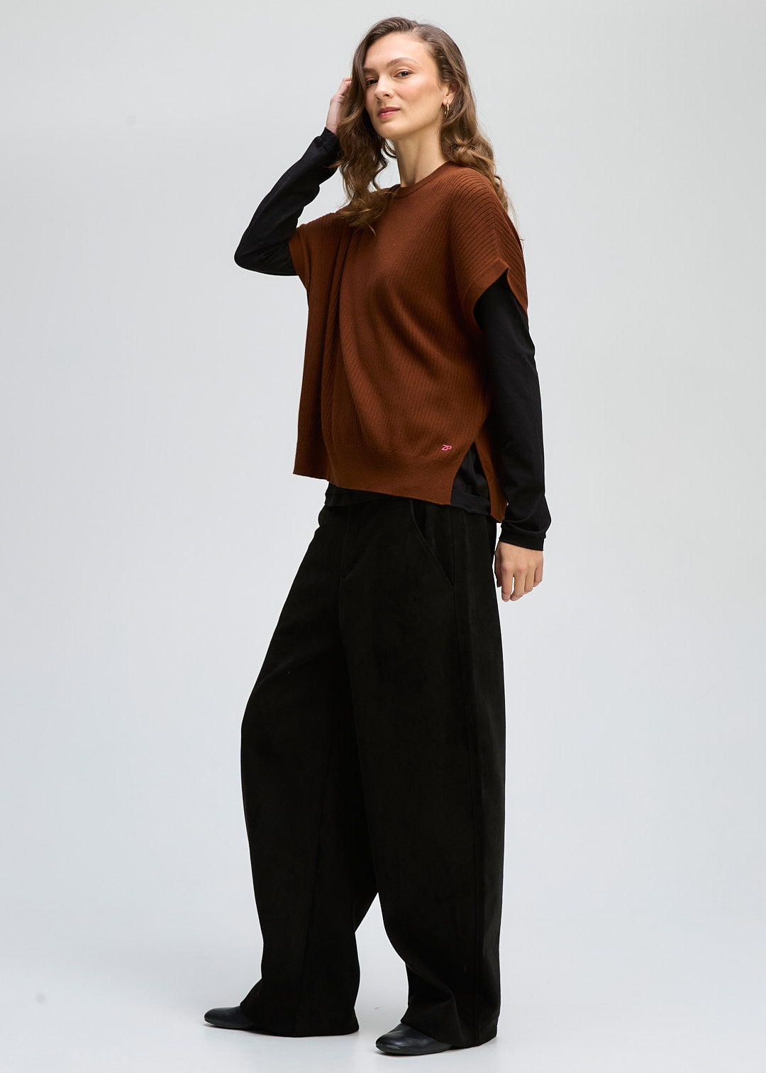 Sleeveless Crew Chestnut