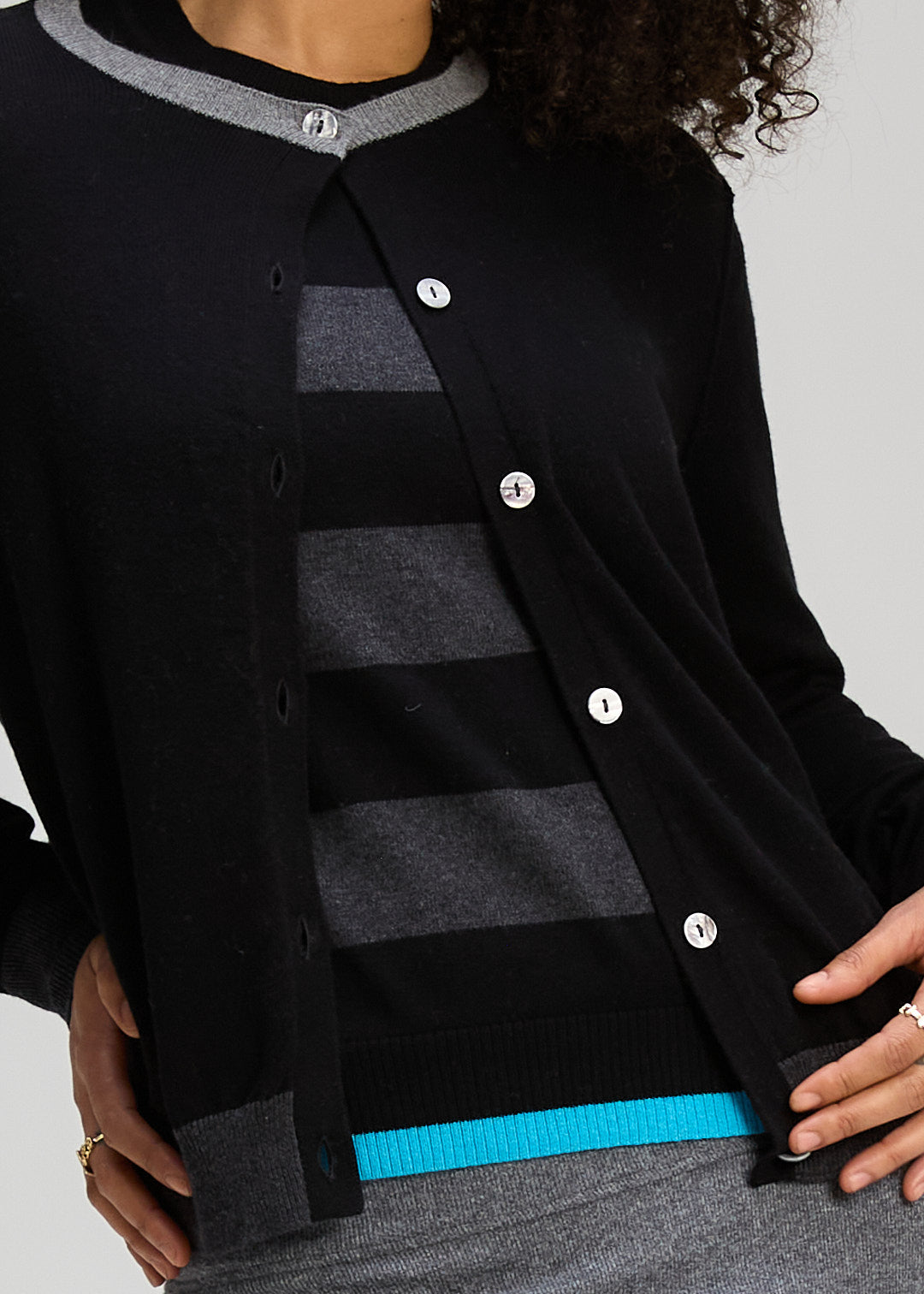 Crew Cardi Esntl Black